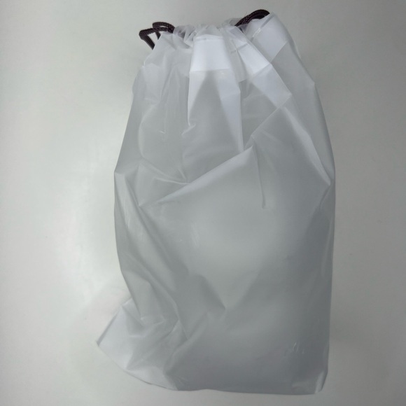 Pop Mart The Monsters Have A Seat Labubu Protective Cover Case Keychain - Picture 15 of 15